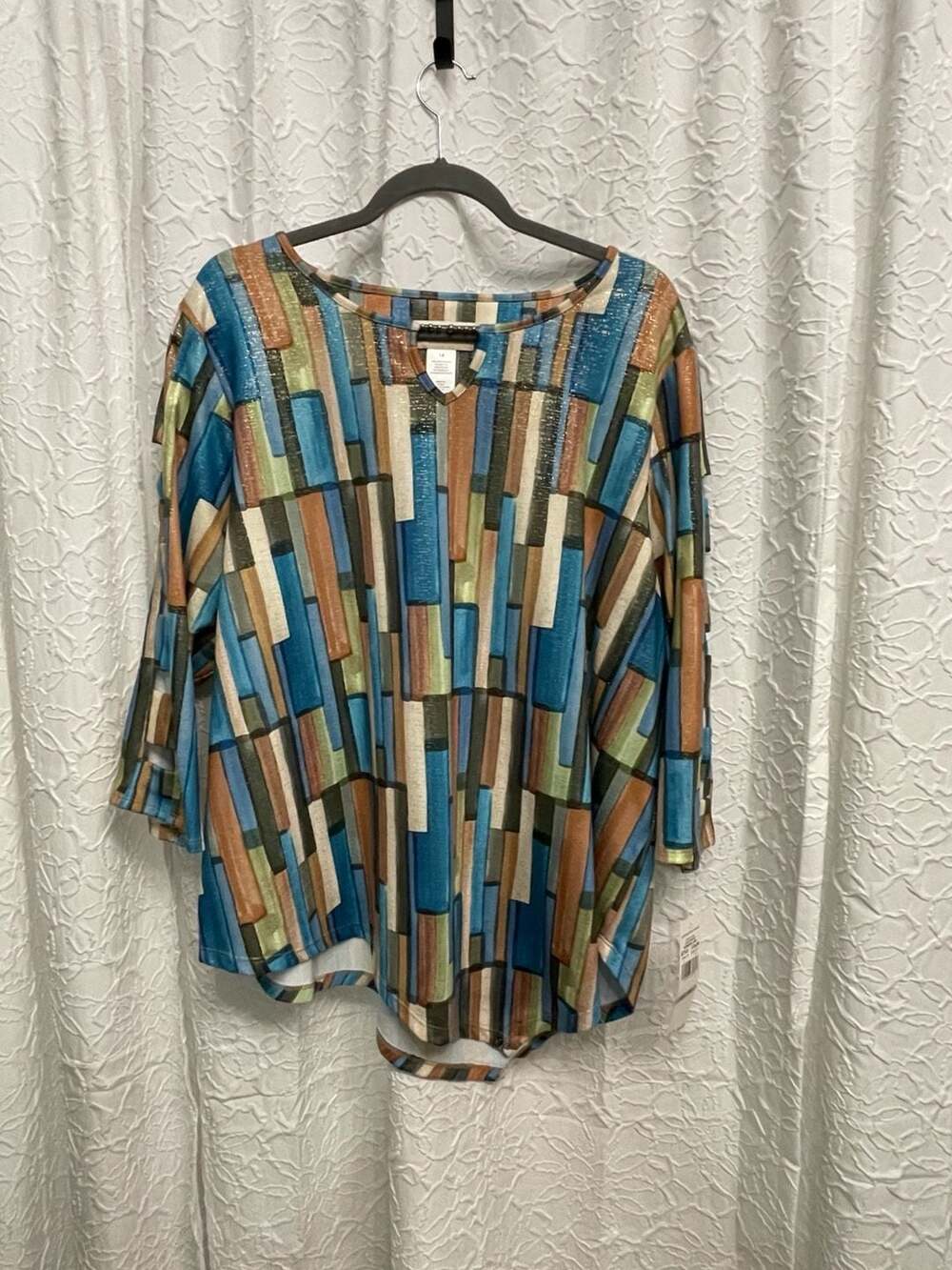 Alfred Dunner Geometric Tunic Top Size 1X Multi Shimmer Asymmetric Hem